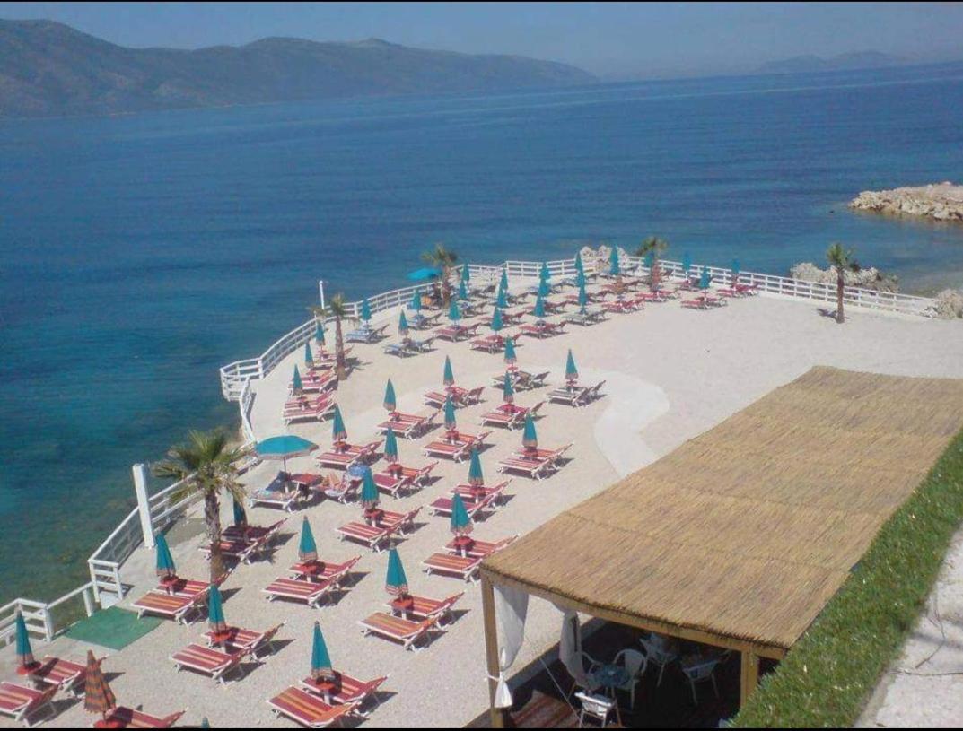 Hotel Roi Radhimë 外观 照片