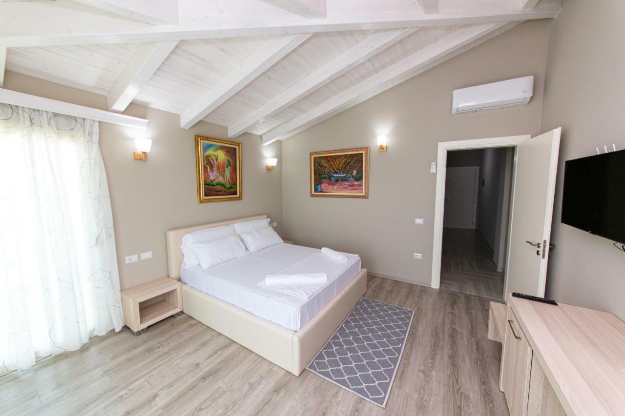Hotel Roi Radhimë 外观 照片